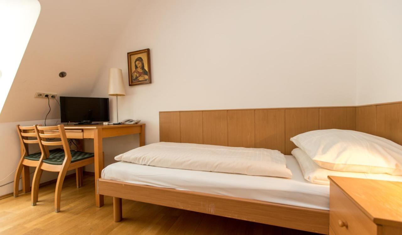 Gaestehaus Deutscher Orden Wien Εξωτερικό φωτογραφία