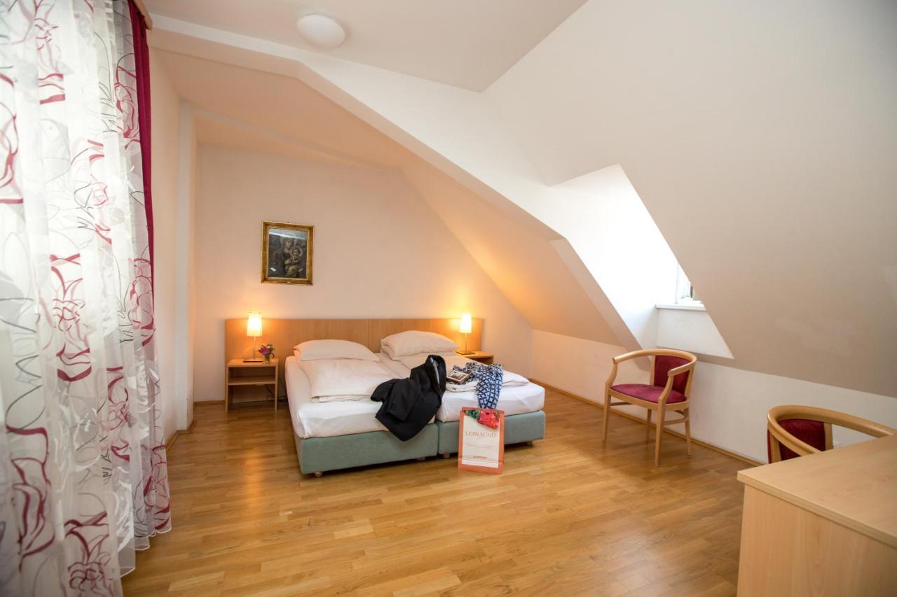 Gaestehaus Deutscher Orden Wien Εξωτερικό φωτογραφία